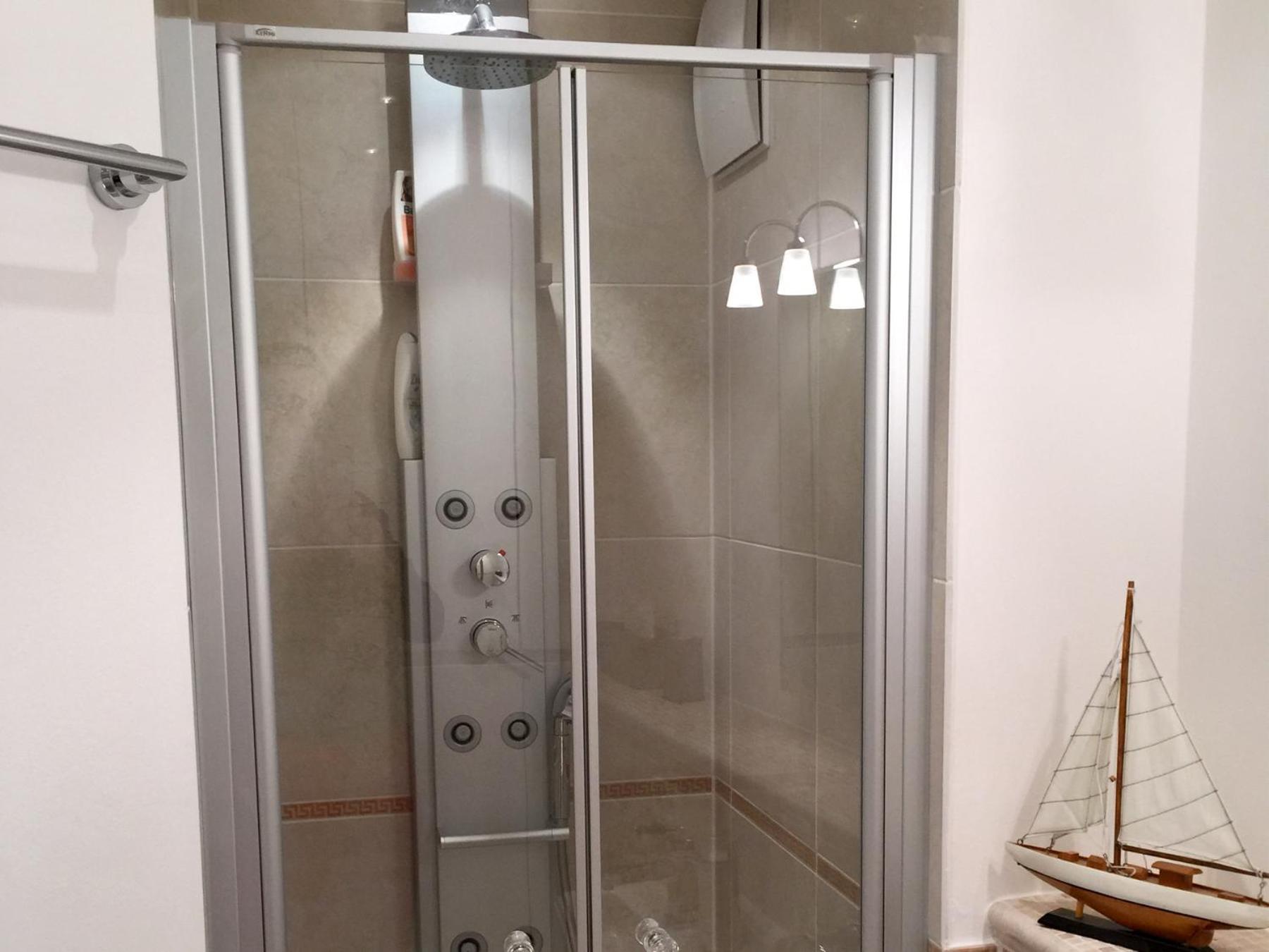 נוננהורן Ferienwohnung Seeblick מראה חיצוני תמונה